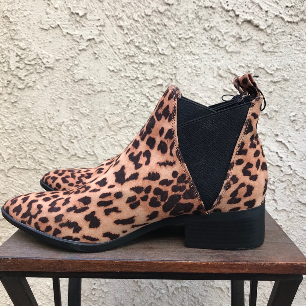 COPY - Bella Vita Animal Prints Ankle boots Women… - Picture 2 of 11